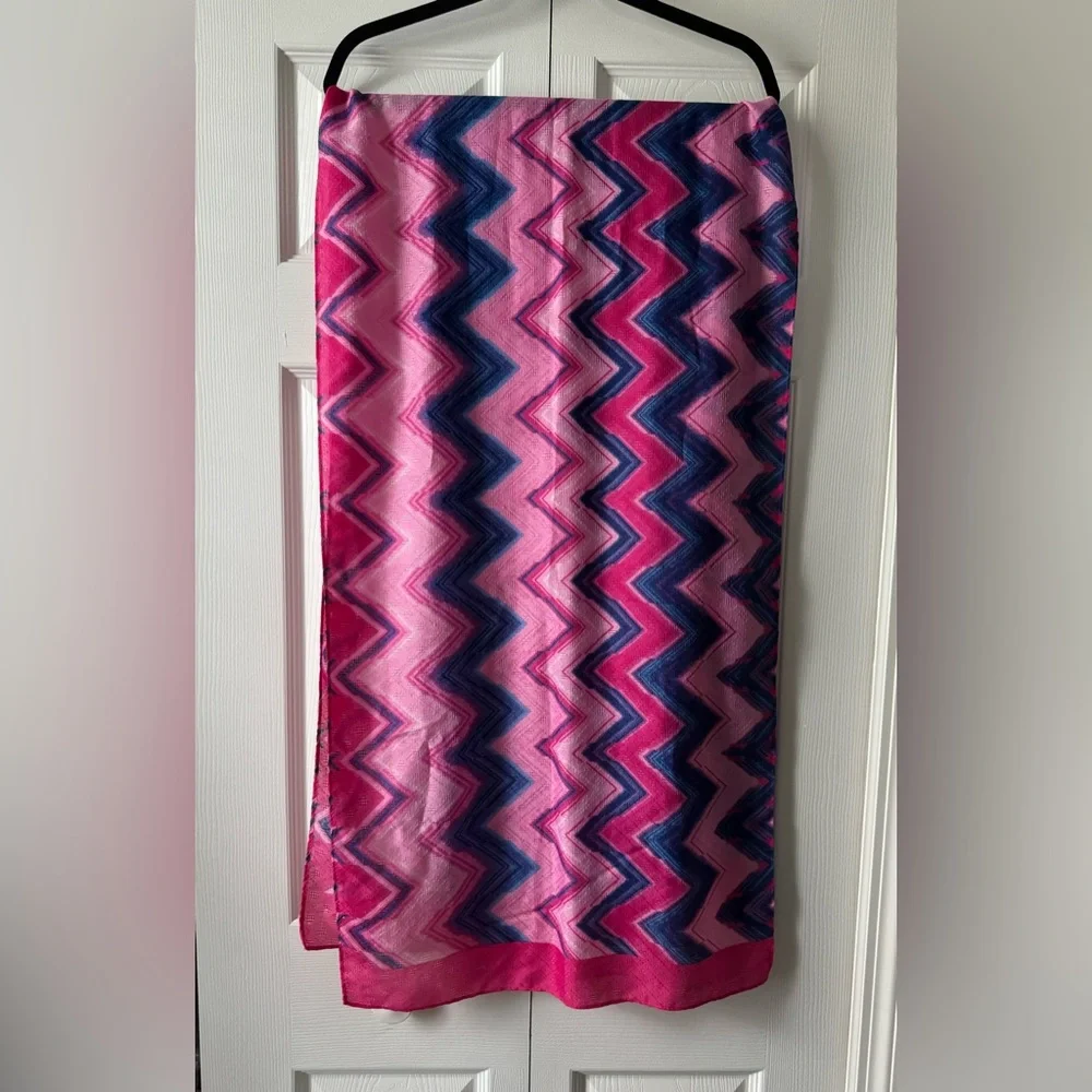 🌷Pink and Blue Zig Zag Pattern, Textured Scarf Wrap